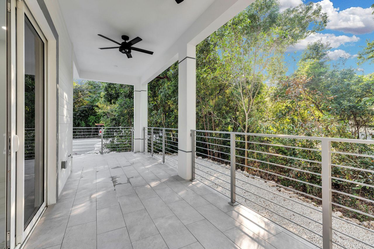 46 Transylvania Avenue, Key Largo, FL 33037 Photo