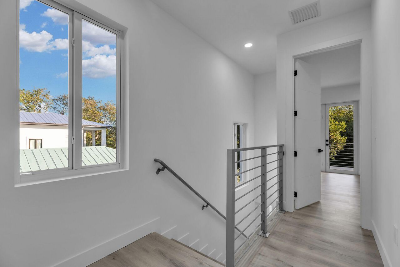 46 Transylvania Avenue, Key Largo, FL 33037 Photo