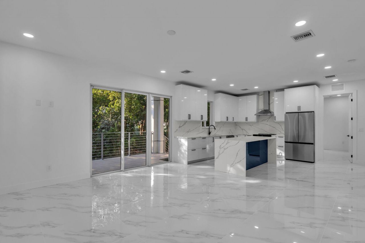 46 Transylvania Avenue, Key Largo, FL 33037 Photo