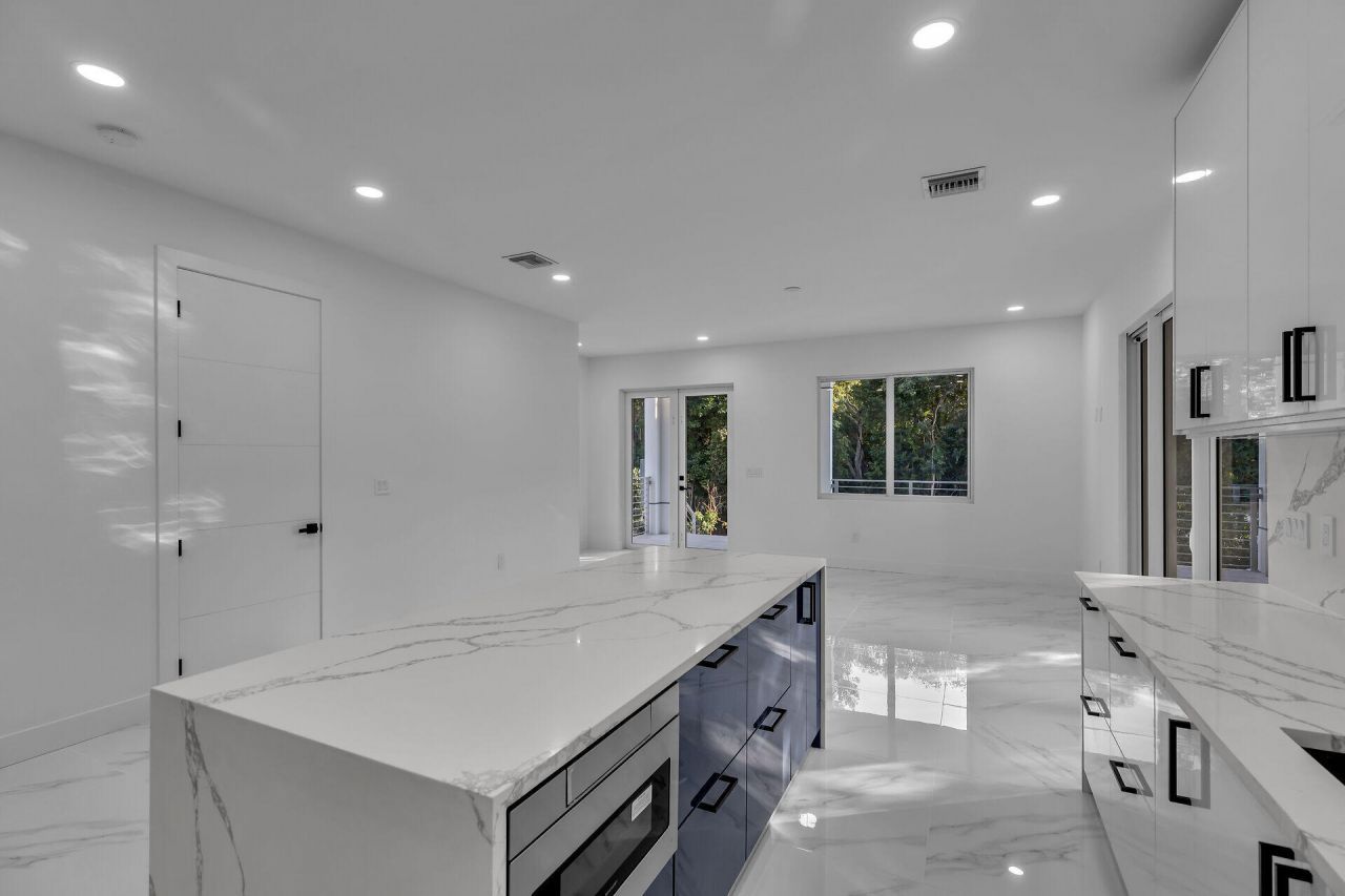 46 Transylvania Avenue, Key Largo, FL 33037 Photo