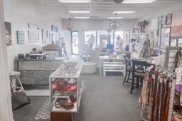 9630 N Kings Hwy.  photo 4