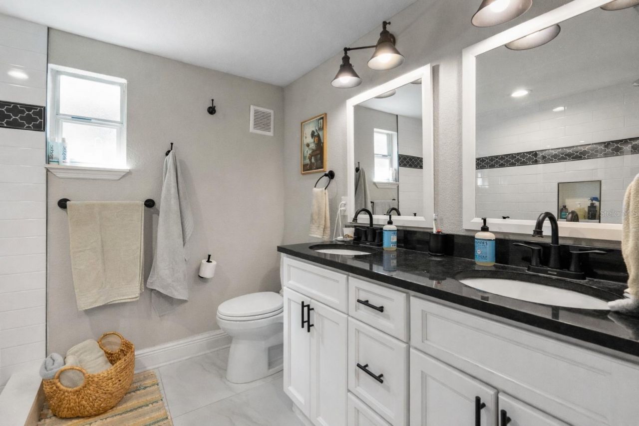 4545 Burlington Avenue N, Saint Petersburg, FL 33713 Photo