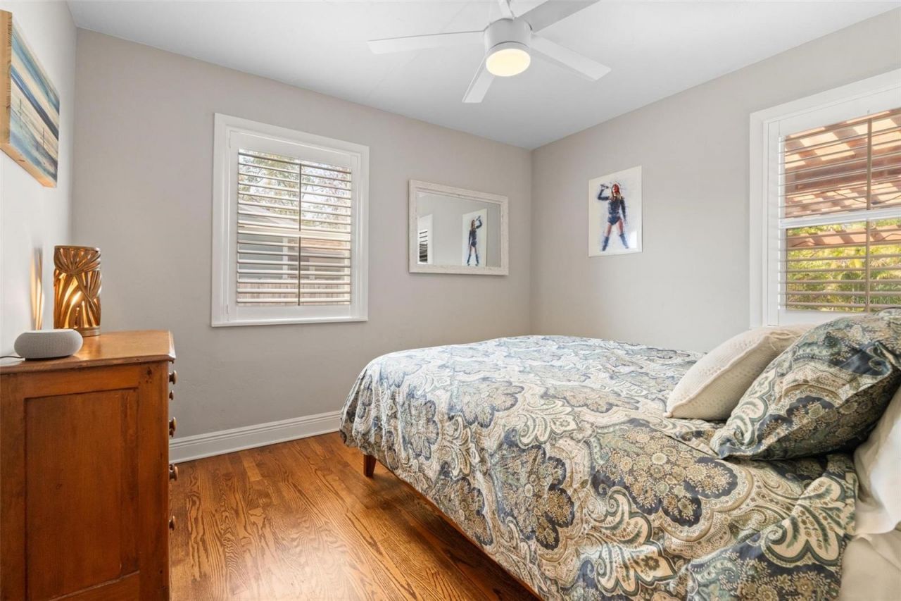 4545 Burlington Avenue N, Saint Petersburg, FL 33713 Photo