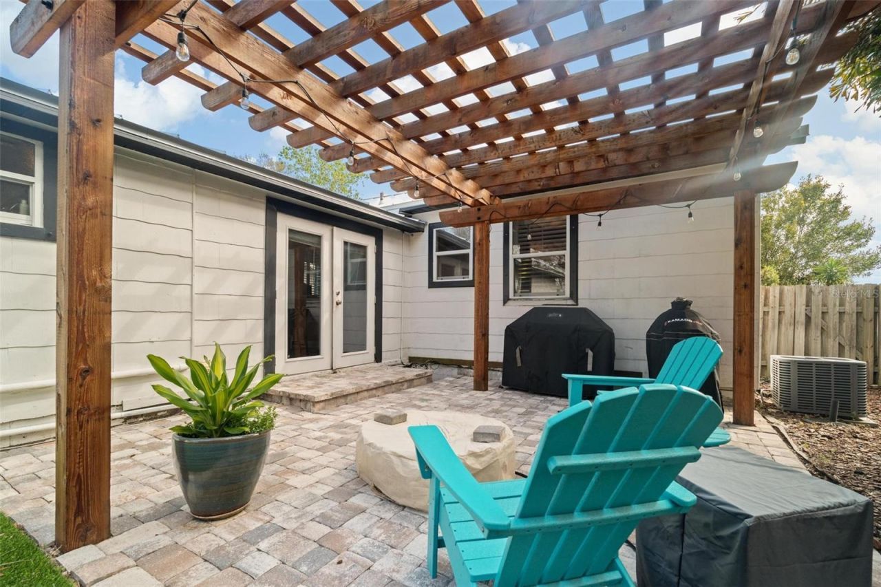 4545 Burlington Avenue N, Saint Petersburg, FL 33713 Photo