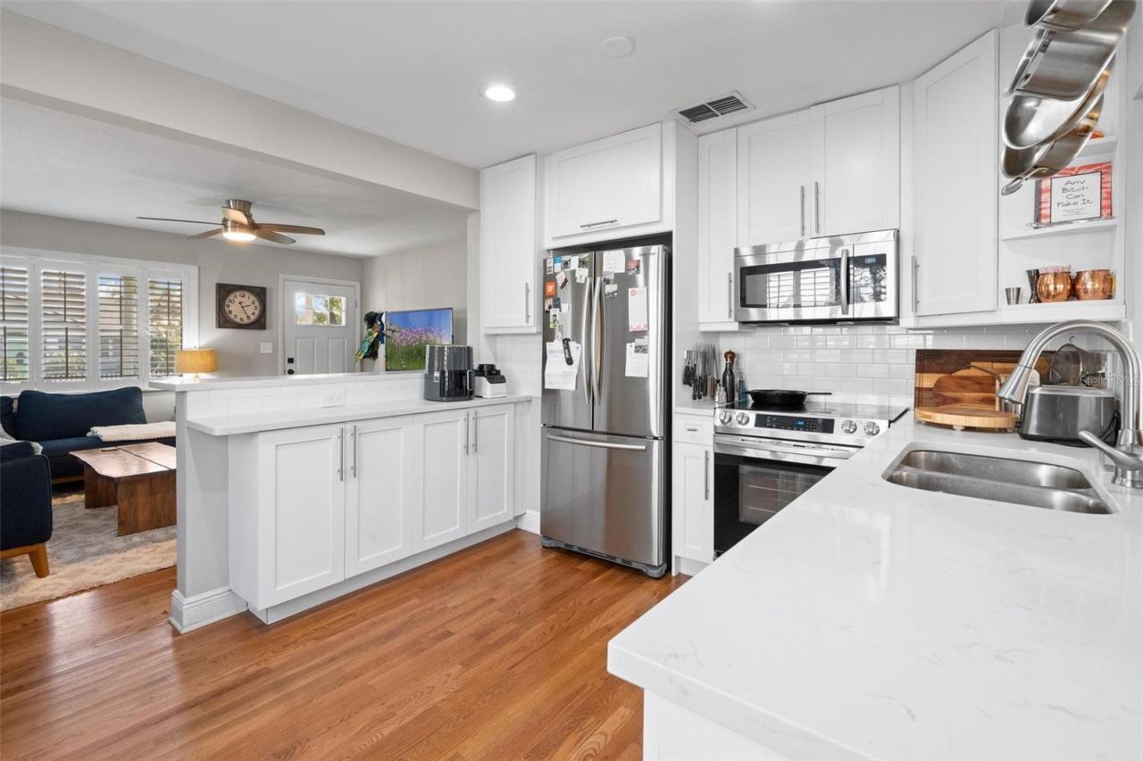 4545 Burlington Avenue N, Saint Petersburg, FL 33713 Photo