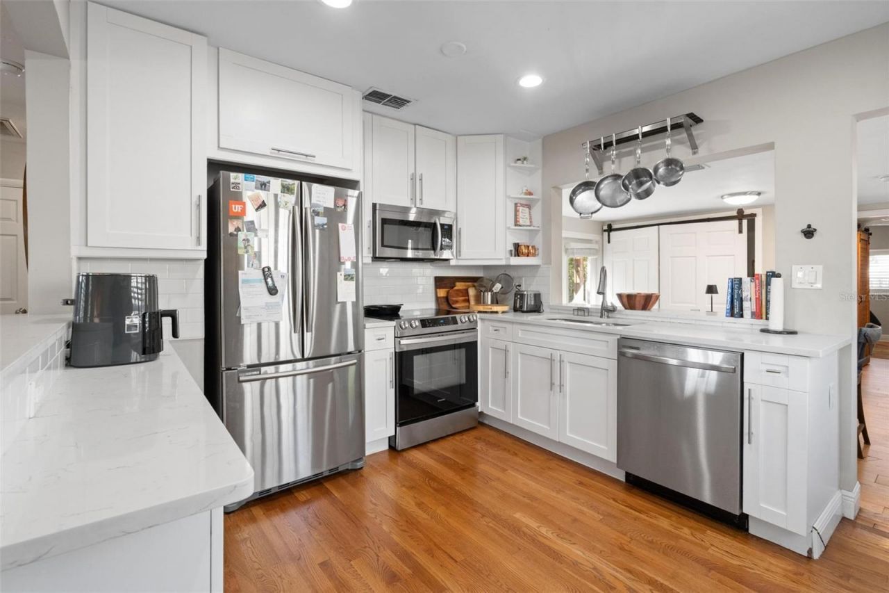 4545 Burlington Avenue N, Saint Petersburg, FL 33713 Photo