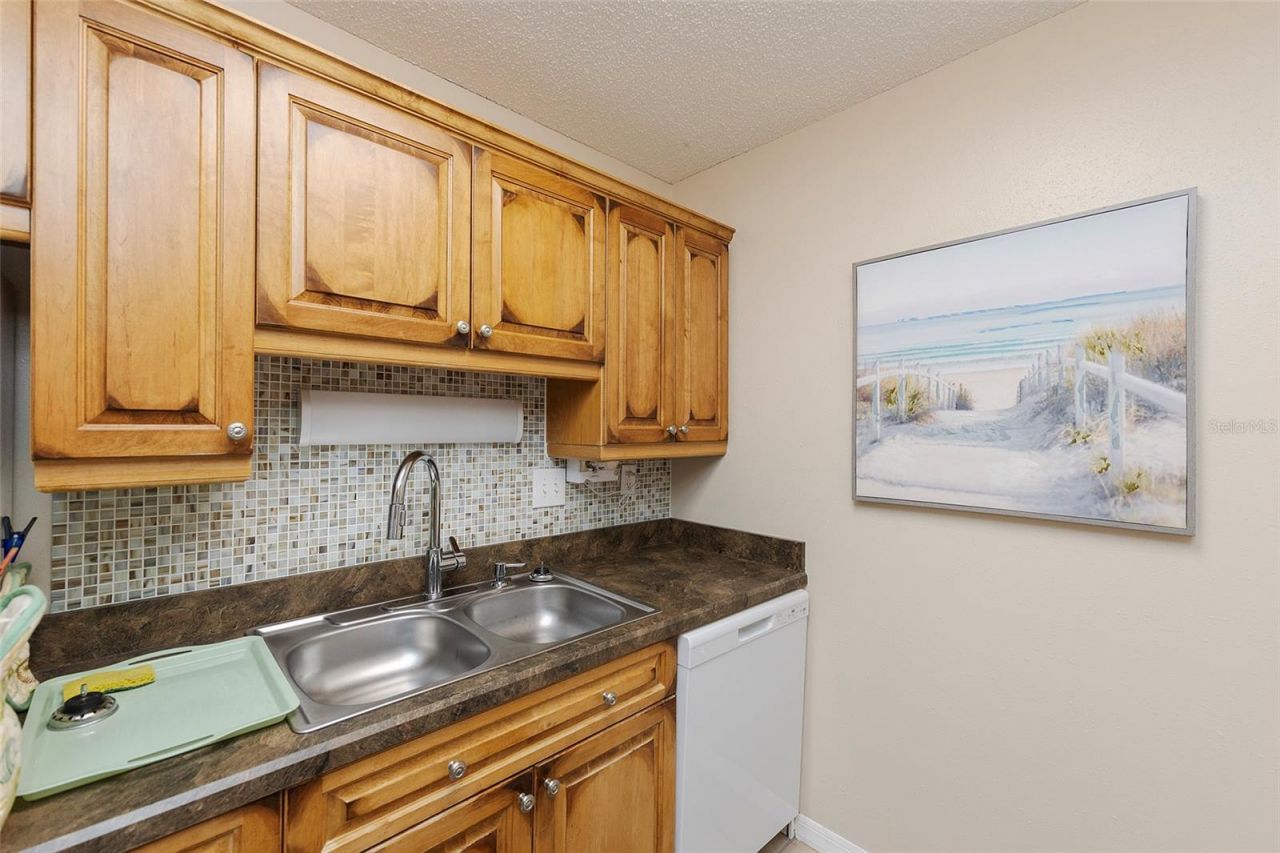 1600 Big Tree Road , Unit U7, South Daytona, FL 32119 Photo