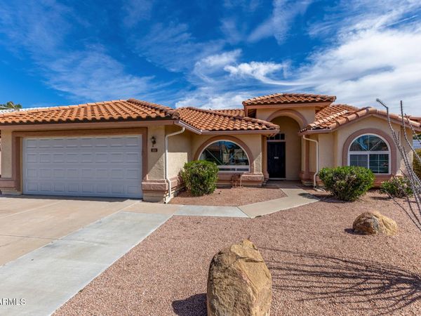 321 N SENATE Street, Chandler, AZ 85225