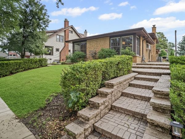 421 N Elm Street, Itasca, IL 60143