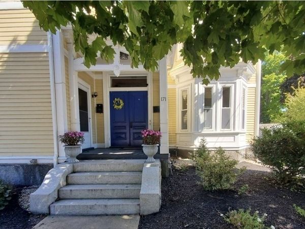 171 Lowell St, Unit 1, Peabody, MA 01960