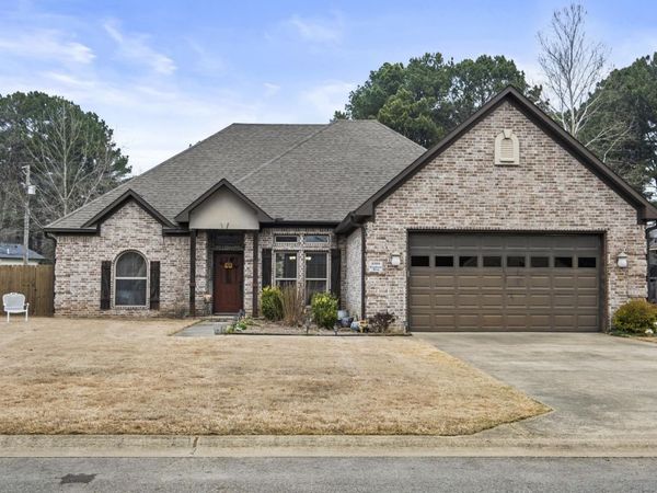 3208 Stonehenge, Searcy, AR 72143