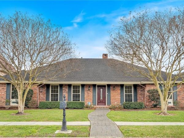 4450 LENNOX Boulevard, New Orleans, LA 70131