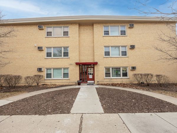 301 Chicago Avenue , Unit 3CW, Oak Park, IL 60302