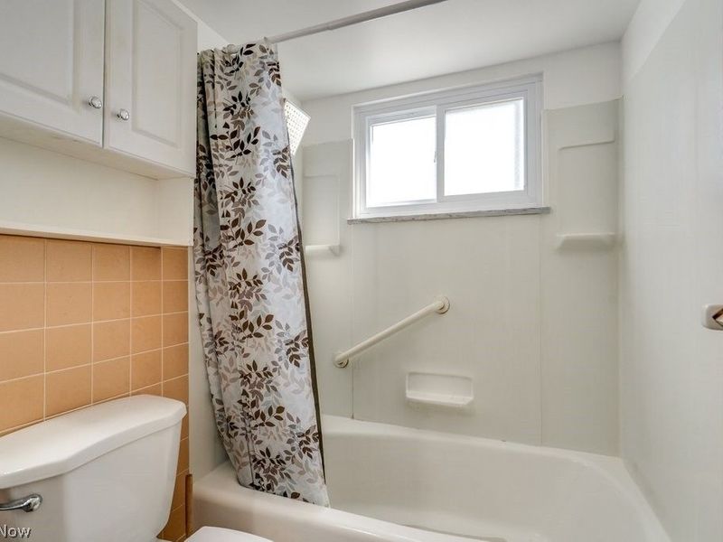 25600 Country Club Boulevard, Unit 4, North Olmsted, OH 44070 Photo 20