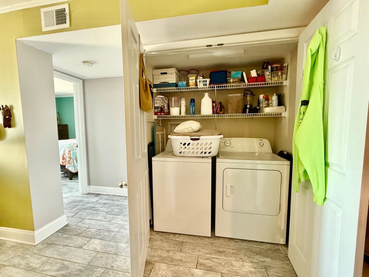 311 69th Ave. N Photo 24