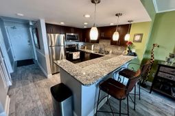 311 69th Ave. N photo 4