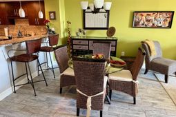 311 69th Ave. N photo 4