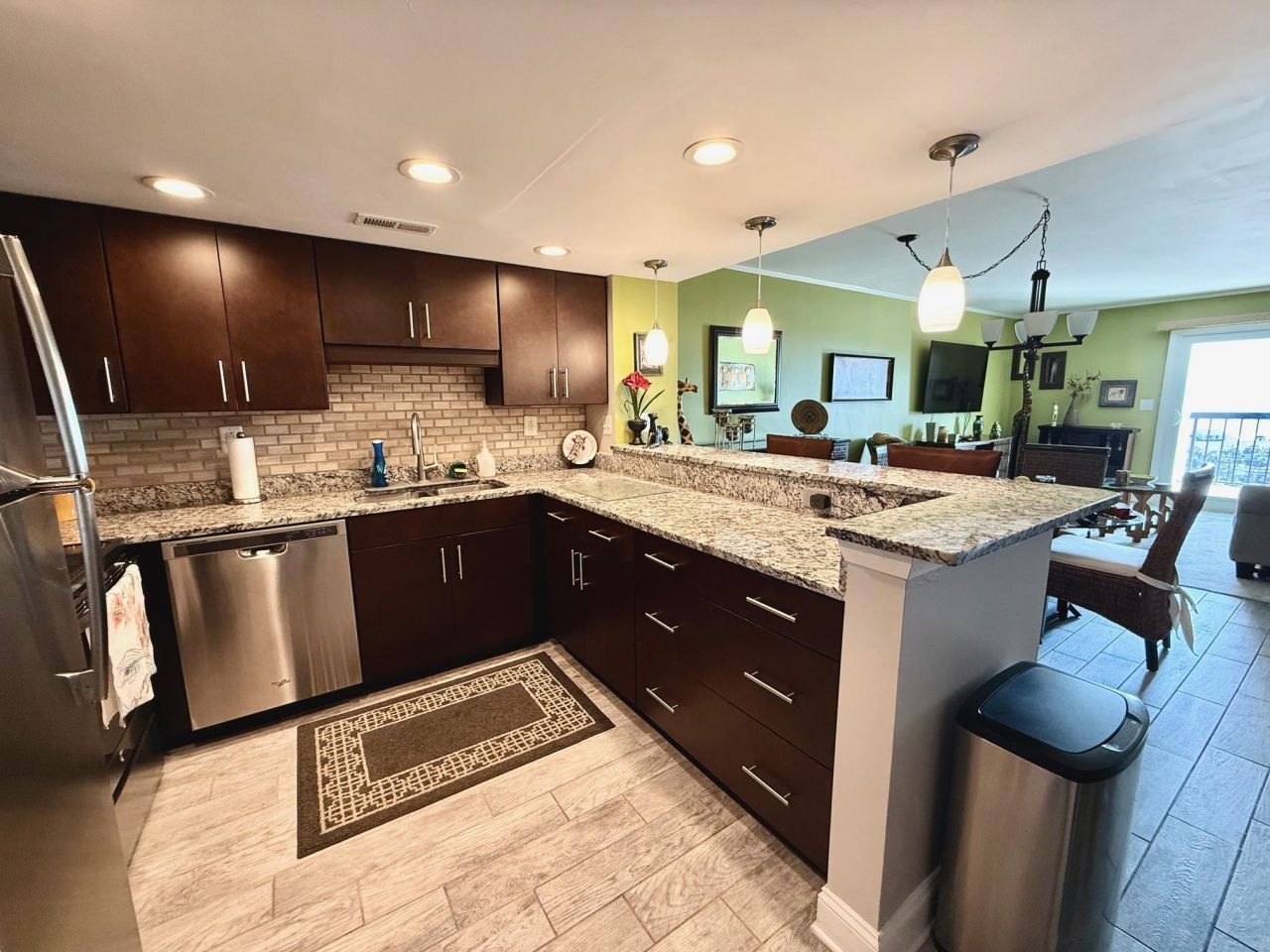 311 69th Ave. N Photo 5