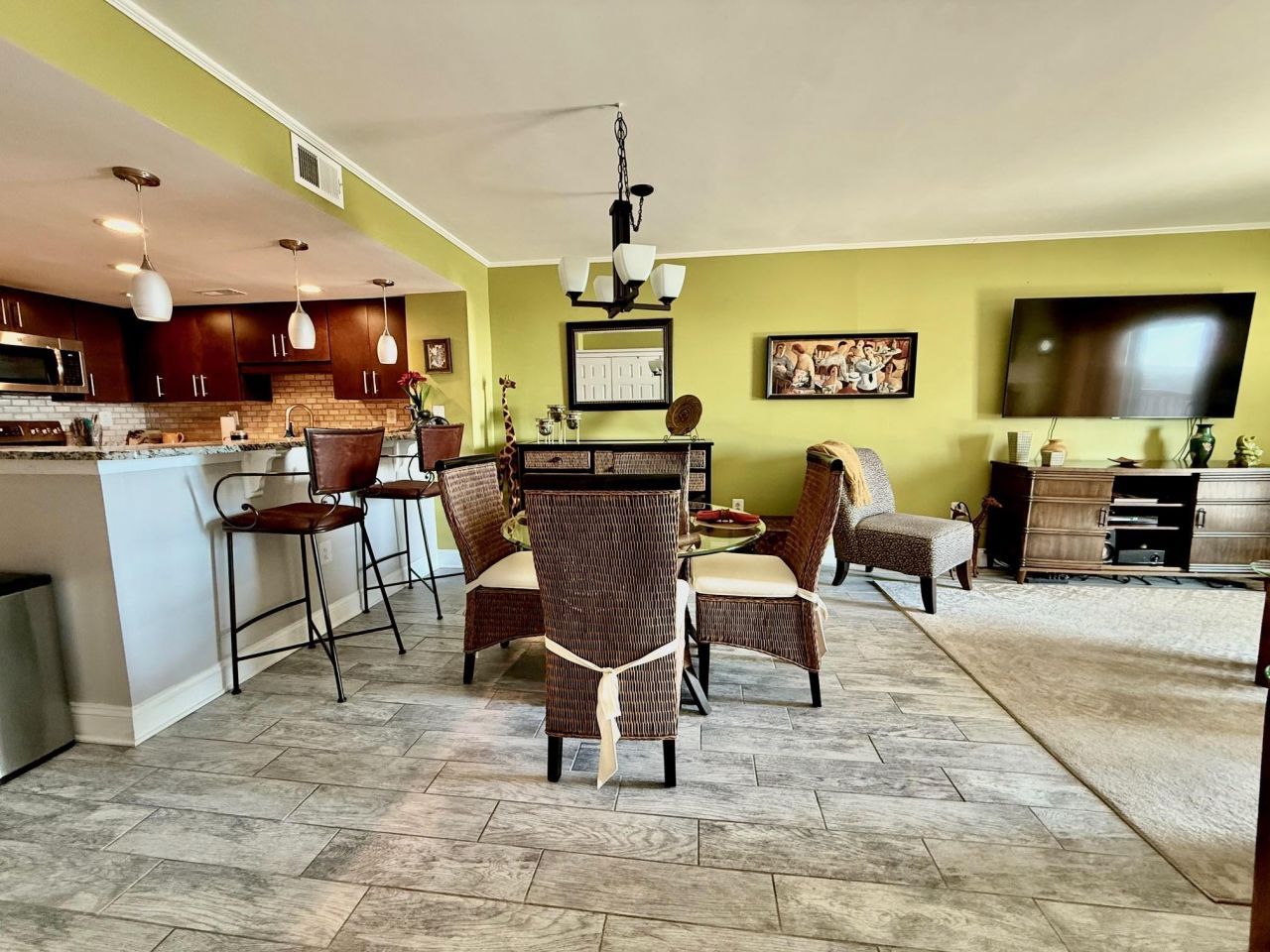 311 69th Ave. N Photo 6