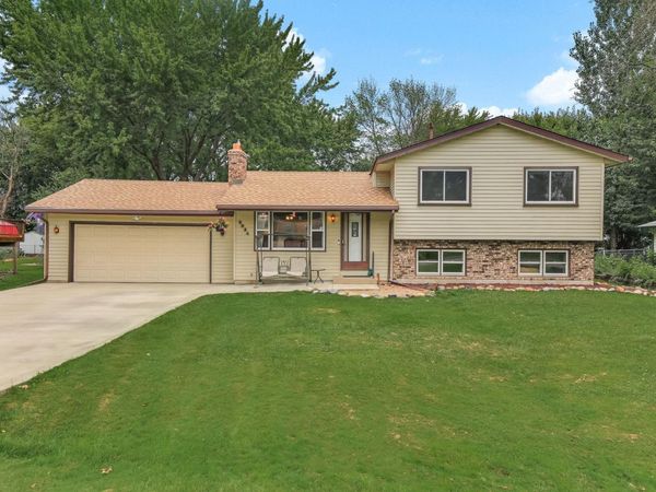 5824 N 213th Street N, Forest Lake, MN 55025