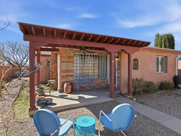 743 Alvarado Drive SE, Albuquerque, NM 87108