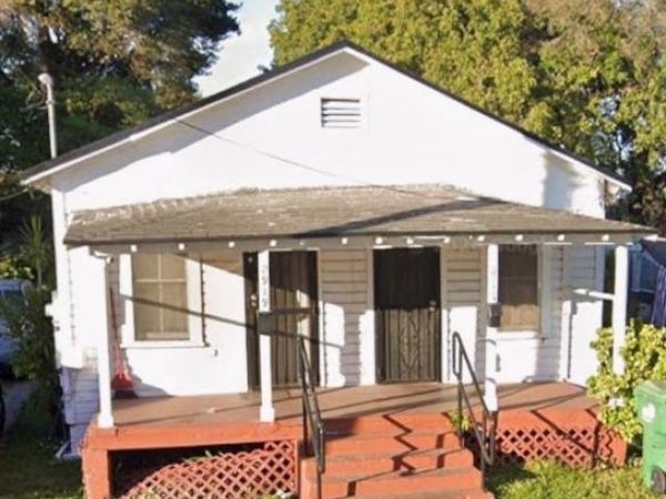 2917 NW 48th St, Miami, FL 33142