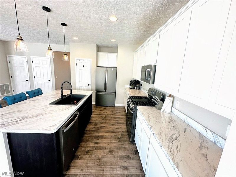 37437 White Feather Avenue, North Ridgeville, OH 44039 Photo 7