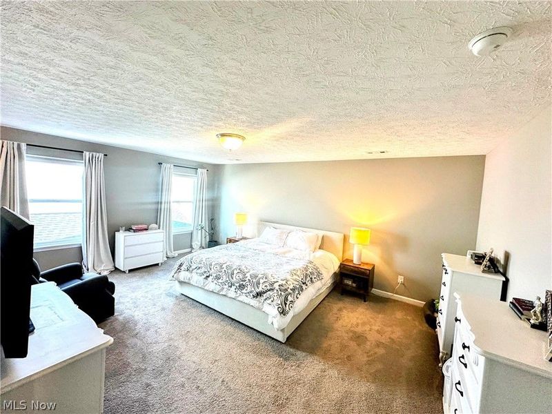 37437 White Feather Avenue, North Ridgeville, OH 44039 Photo 9