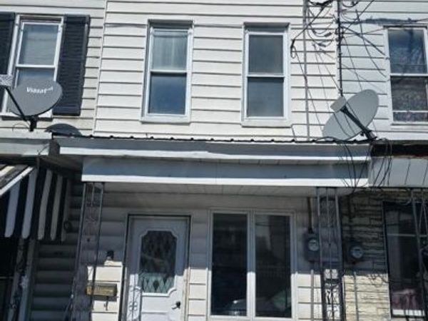 427 W MARKET STREET , MAHANOY CITY, PA 17948