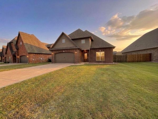 104 MEADOW Way, Jasper, AL 35504