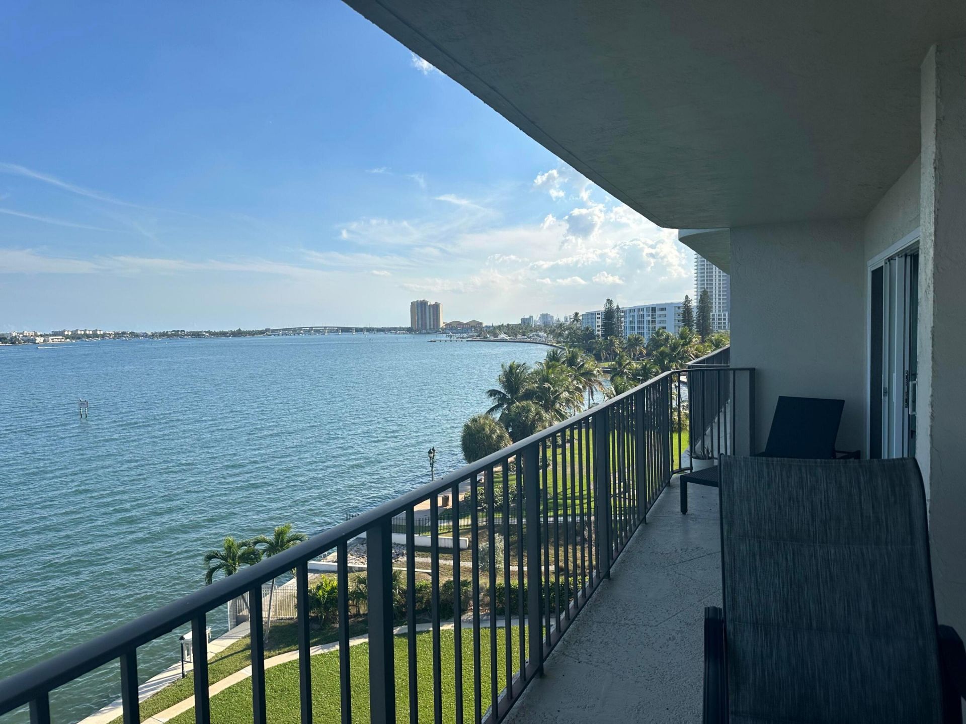 801 Lake Shore Drive, Unit 607, Lake Park, FL 33403 Photo