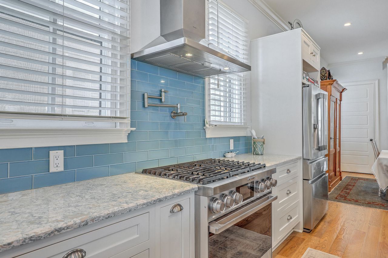 26 Charlotte Street Photo 14