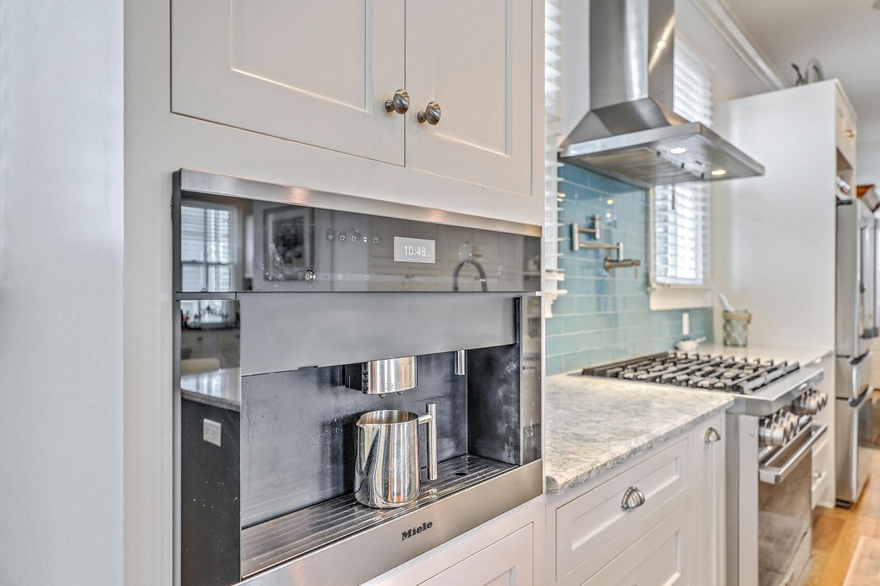 26 Charlotte Street Photo 15