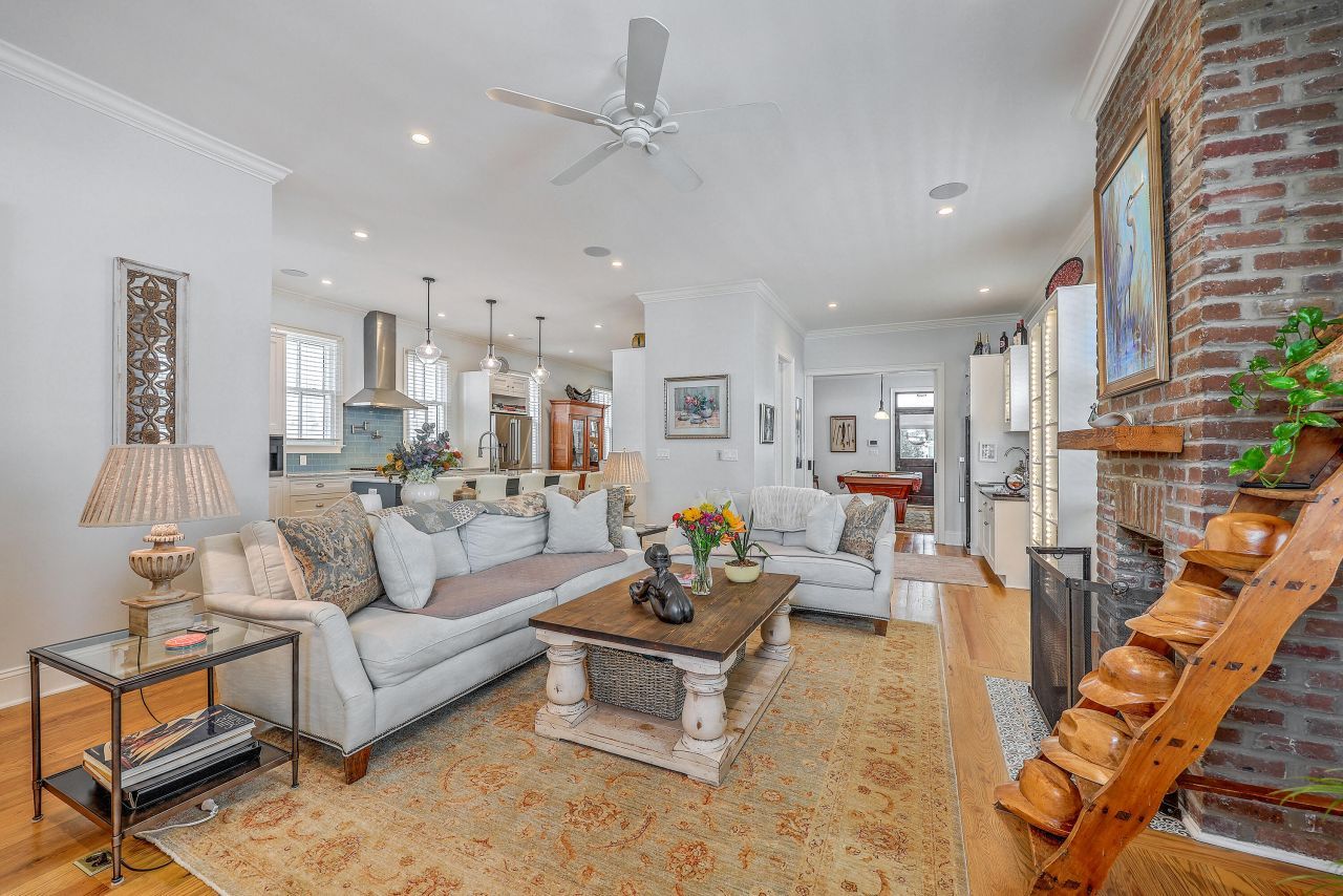 26 Charlotte Street Photo 16