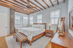 26 Charlotte Street photo 4