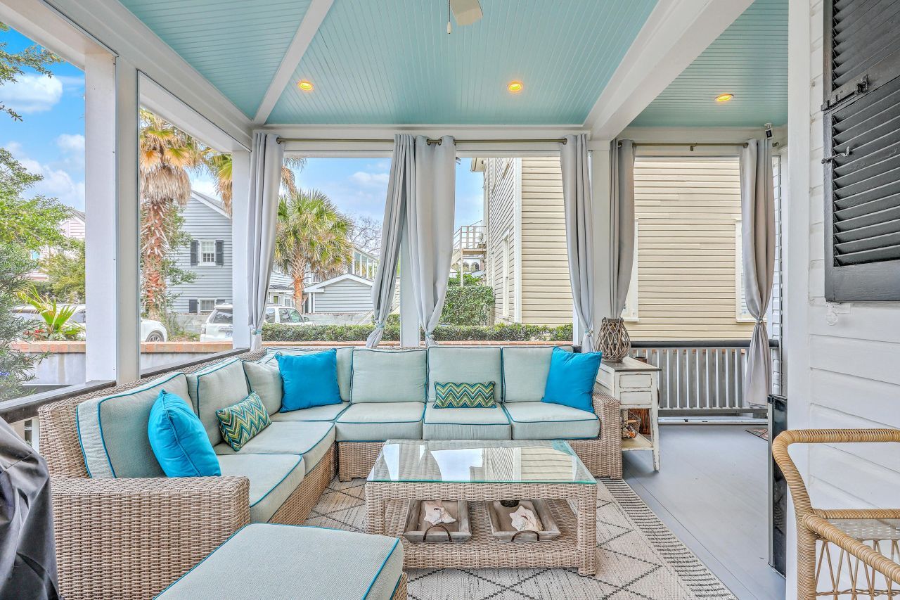 26 Charlotte Street Photo 32