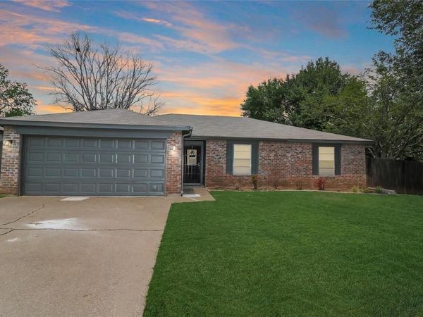 7008 Hanging Cliff Place, North Richland Hills, TX 76182