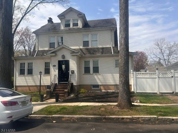 401 Woodland Ave, Roselle Park, NJ 07204