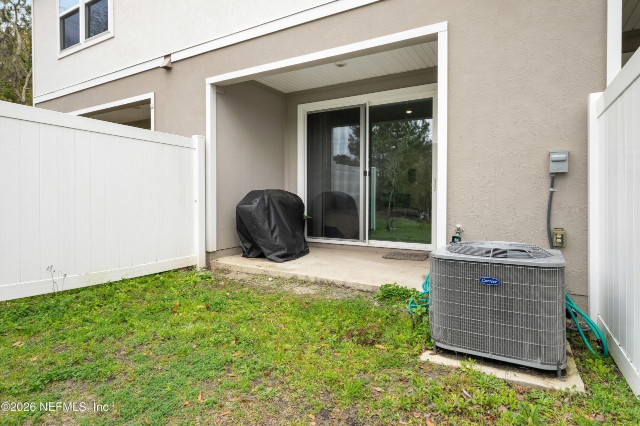 8415 Zenith Circle, Jacksonville, FL 32256 Photo