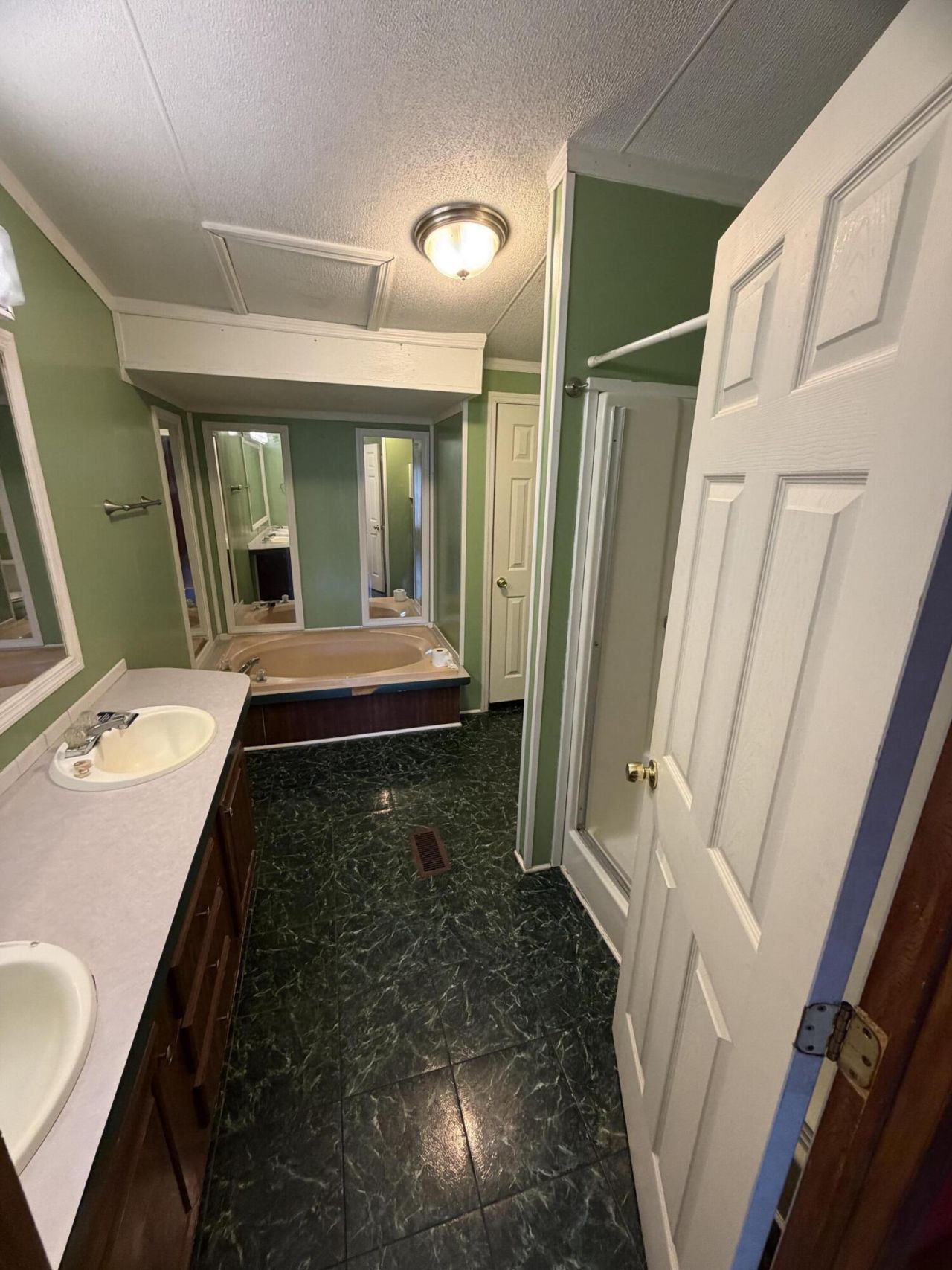 5403 Wire Road Photo 7