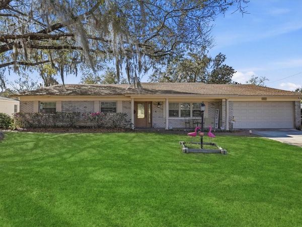 807 W RUSSELL DRIVE , PLANT CITY, FL 33563