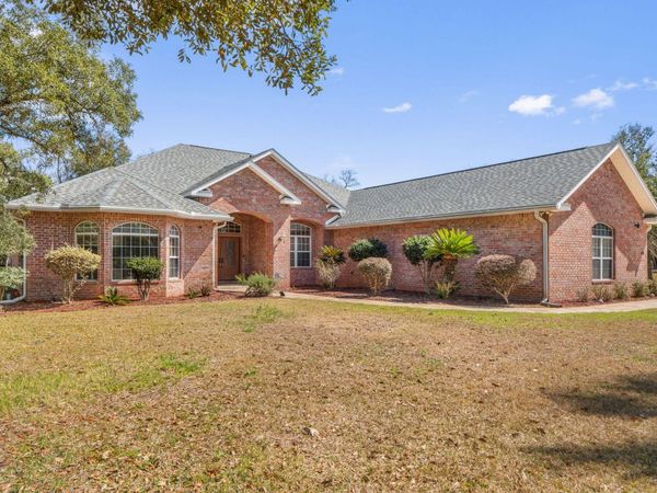 2708 Muirfield Drive, Navarre, FL 32566