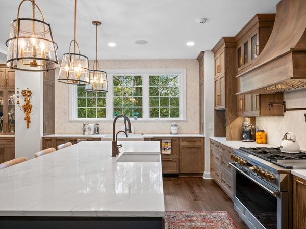 6326 Chickering Woods Dr, Nashville, TN 37215