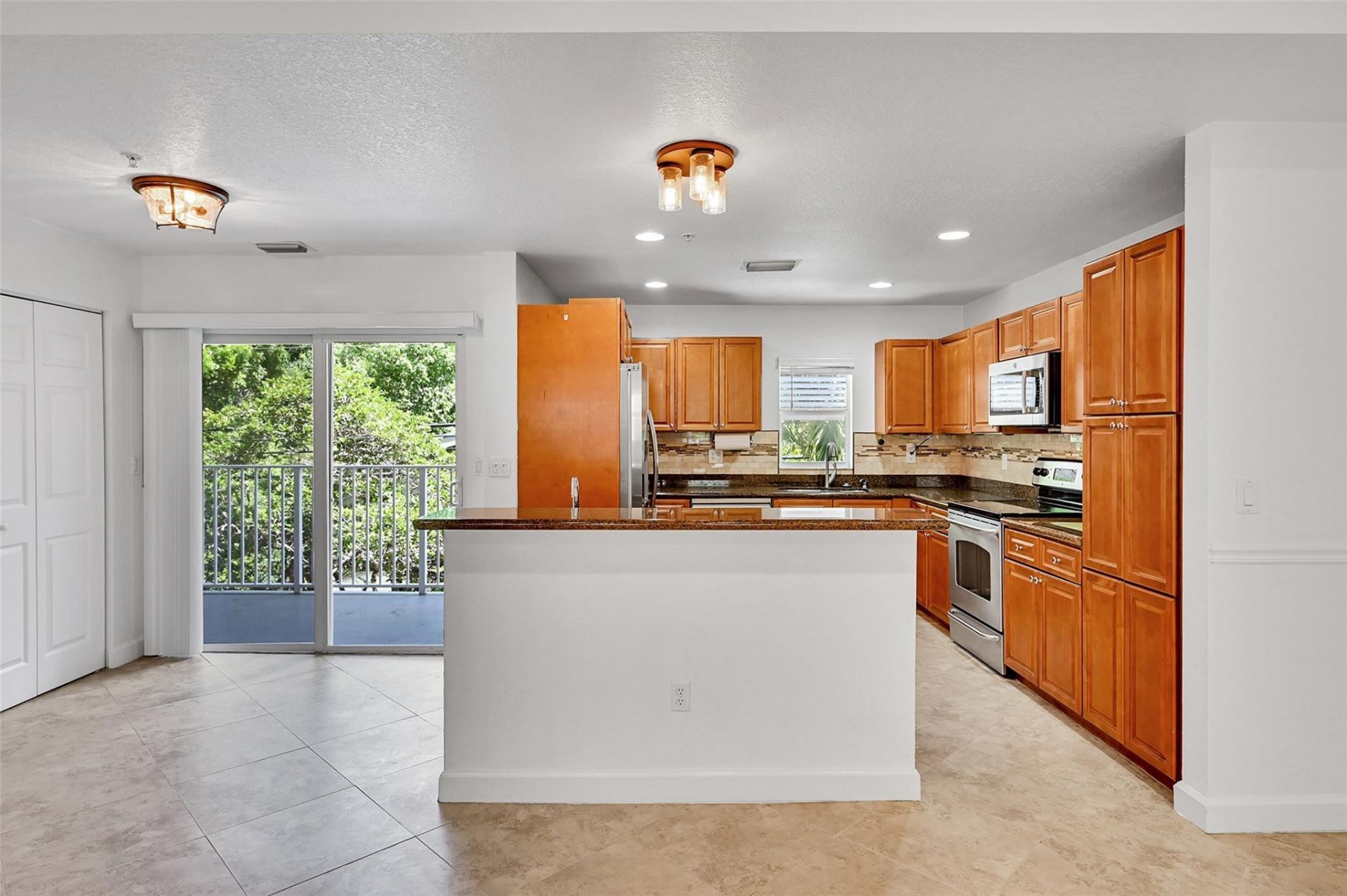 453 NE 1st Street, Pompano Beach, FL 33060 Photo