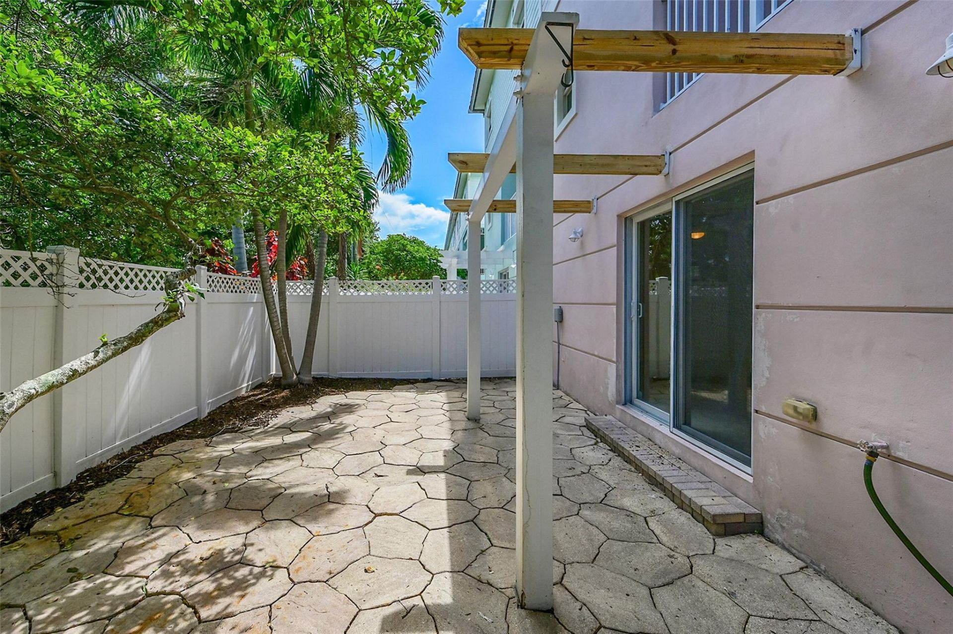 453 NE 1st Street, Pompano Beach, FL 33060 Photo