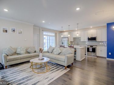 43032 STUARTS GLEN TERRACE, Unit 106, ASHBURN, VA 20148