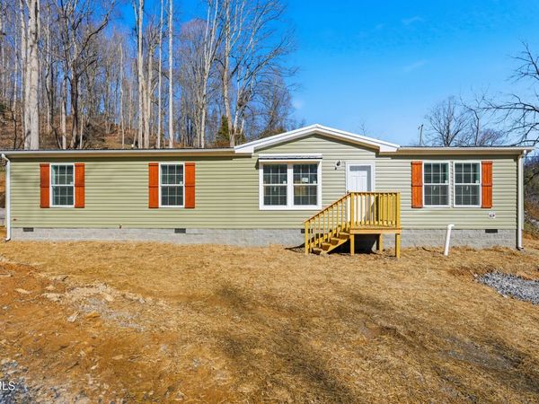 1223 East Front Street, Coeburn, VA 24230