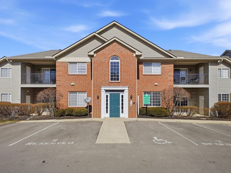 643 Spring Valley, Lewis Center, OH 43035 Photo 1