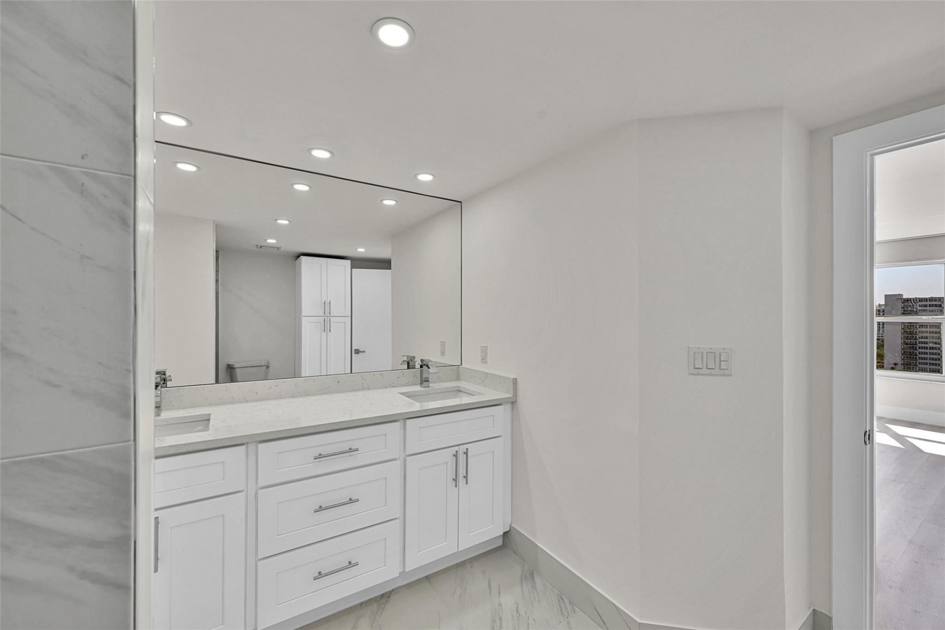 3700 Galt Ocean Drive, Unit 1215, Fort Lauderdale, FL 33308 Photo