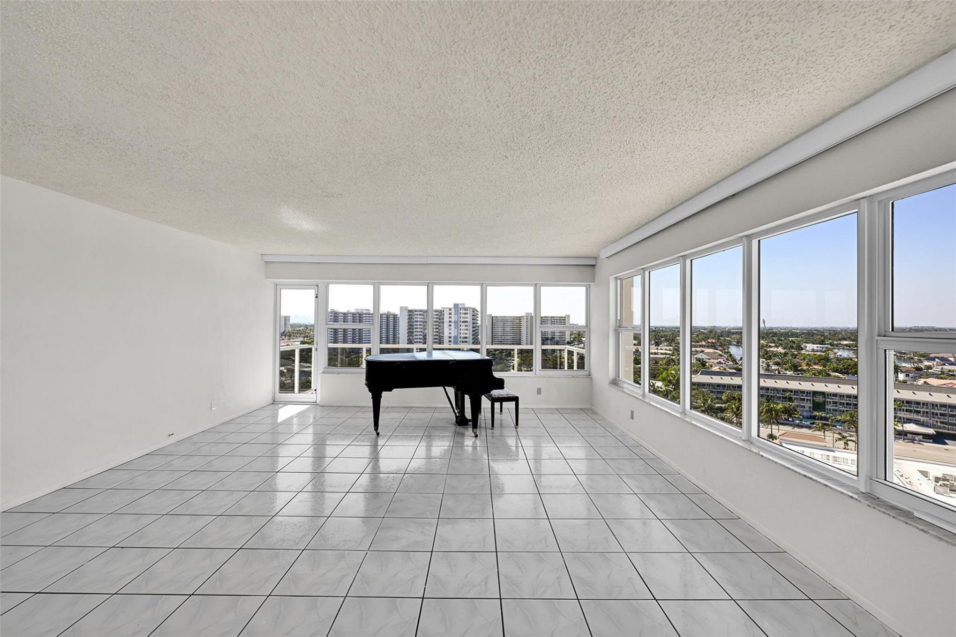 3700 Galt Ocean Drive, Unit 1215, Fort Lauderdale, FL 33308 Photo